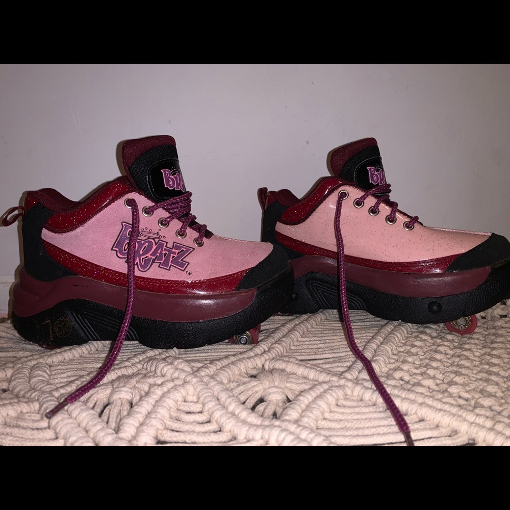 Vintage Bratz Girls Street Flyers Sneaker Skates